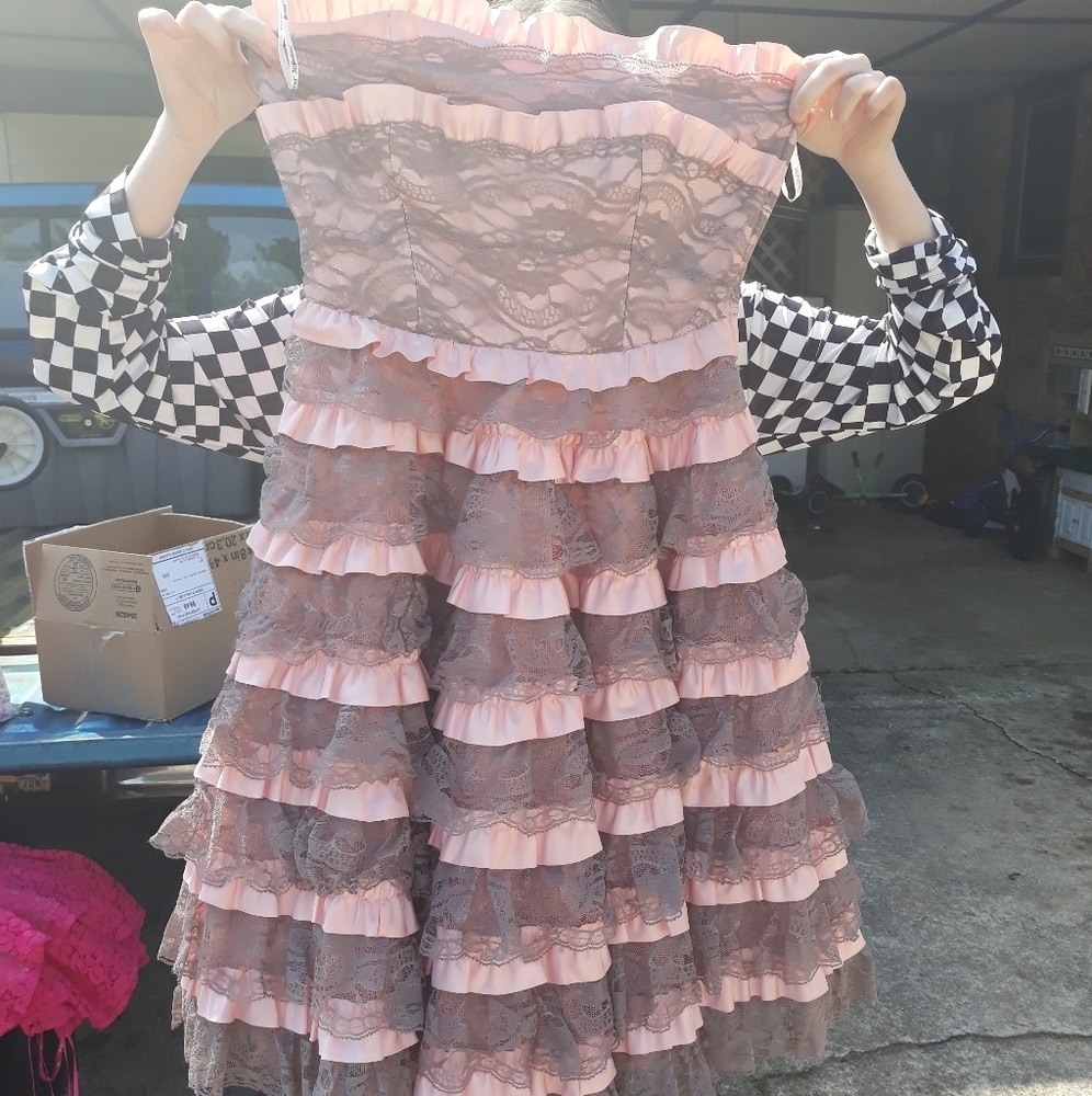 Beautiful Betsy Johnson vintage dress!